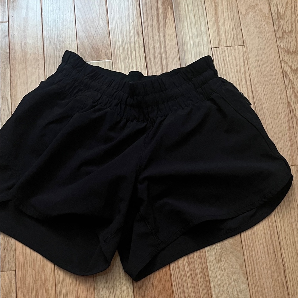 Black Women's Lululemon shorts